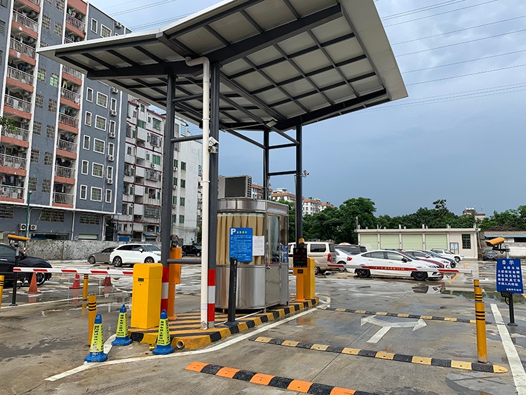 1626250487604564.jpg 麒麟崗社區(qū)內(nèi)部停車場(chǎng)無(wú)人值守系統(tǒng).jpg